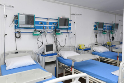 Bakıda neçə tibb müəssisəsi COVİD-19 xəstələrini müalicə edir?