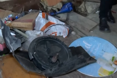 Bakıda yaşayış evinin birinci mərtəbəsi narkomanların yuvasına çevrilib