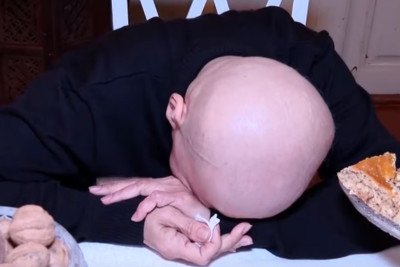 Əməkdar artist hər kəslə vidalaşıb