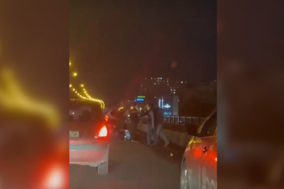 “Prius” motosikletlə toqquşub