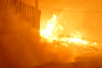 Xəzər rayonunda nasosxana yanıb