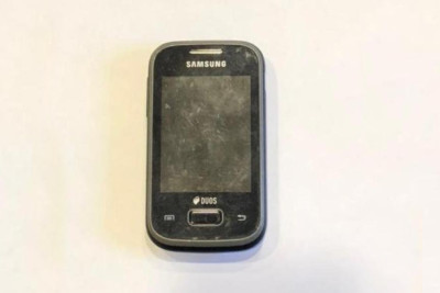 Bakıda vətəndaş qardaşı üçün həbsxanaya telefon keçirmək istəyib