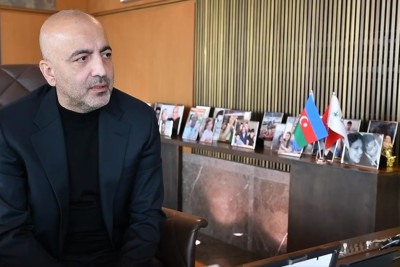 Mübariz Mənsimov şəhid Səbuhi Əhmədovun qardaşına zəng edib