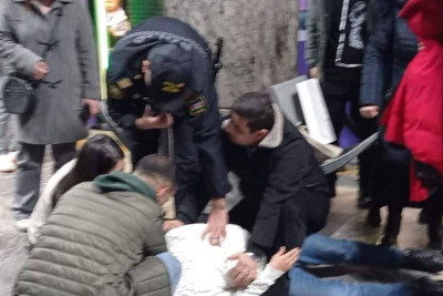 Bakı metrosunda sərnişinin halı pisləşib