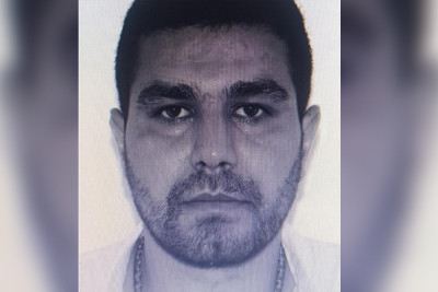 Azərbaycanda axtarışda olan şəxs aeroportda saxlanılıb