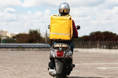 Moped sürücülərindən sürücülük vəsiqəsi tələb olunacaq