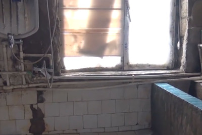 Hacı Zeynalabdin Tağıyev adına Toxuculuq fabrikinin qəzalı yataqxanasının acınacaqlı vəziyyəti