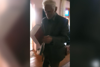 100-dən çox kitabın müəllifi kasıblıqdan evində qaz yandıra bilmir