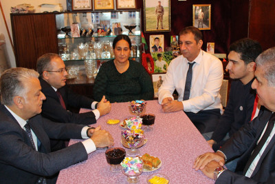 Səbail rayonunda şəhidin ailə üzvləri ziyarət olunublar