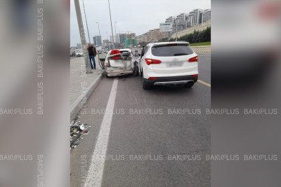 Bakıda “Bolt” taksinin sürücüsü qəzaya uğrayıb