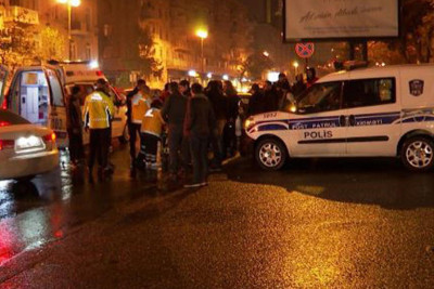 İnşaatçılar prospektində yol-nəqliyyat hadisəsi baş verib