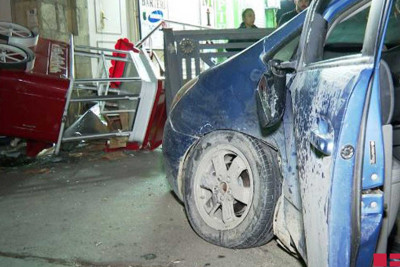 Nərimanov: Səməd Vurğun və Həsən Əliyev küçələrinin kəsişməsində avtoqəza baş verib