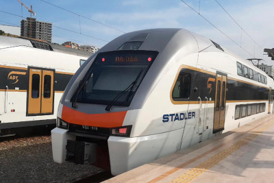 Elektrik qatarının vurduğu piyadanın kimliyi bəlli olub