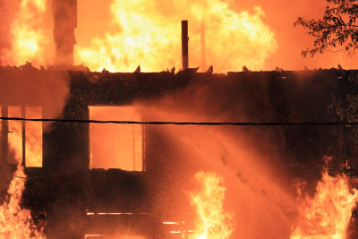 Nərimanov rayonunda məcburi köçkünlərin məskunlaşdığı binada yanğın olub