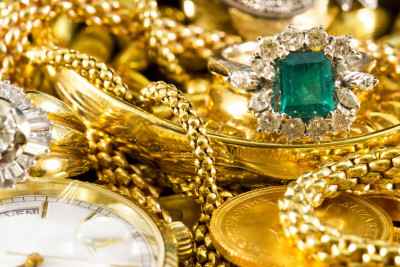 Şüvəlanda evdən 15 min manat dəyəridə zərgərlik məmulatları oğurlanıb