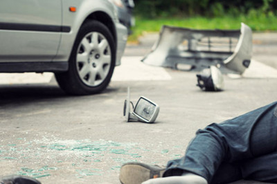 Xəzər rayonunda qəza: nənə nəvəsi ilə avtomobillə vurulub