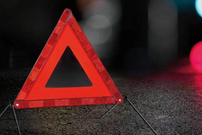 62 yaşlı kişi yolu keçərkən onu avtomobil vurub