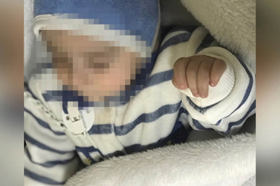 Küçəyə atılan körpənin anasının psixoloji durumunda problem olduğu düşünülür