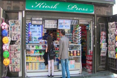 Xətai rayonunda gecə vaxtı köşkə hücum edilib