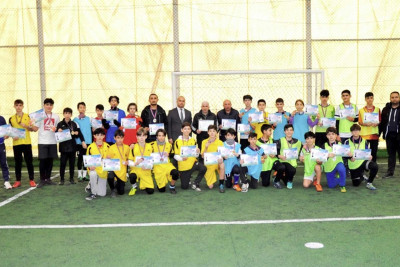 Nərimanov rayonunun məktəbləri arasında minifutbol turniri keçirilib