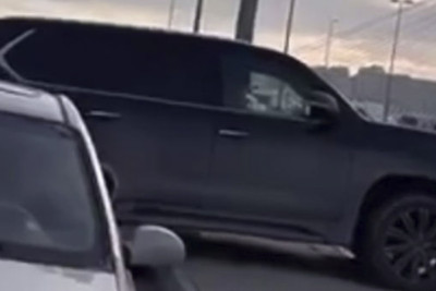 Tıxacdan yayınmaq üçün yol qaydalarını pozan sürücü cəzalanıb