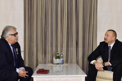 Prezident Fərhad Bədəlbəylini yüksək mükafatla təltif edib