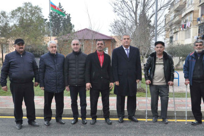 Qaradağ rayonunda şəhid ailələrinin yaşadığı küçə təmir olunub