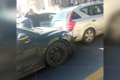 “Azneft” dairəsi yaxınlığında avtoqəza baş verib