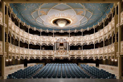 Bakının ilk teatr binası: Tağıyev teatrı