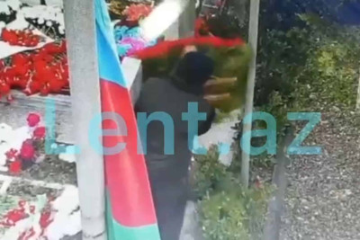 Fəxri xiyabanda şəhidlərin məzarlarından oğurluq edilib