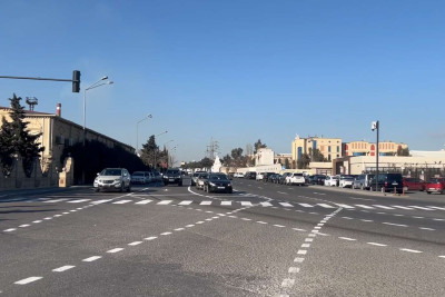 Nizami rayonu: Mikayıl Əliyev küçəsində yol təhlükəsizliyinin səviyyəsi artırılıb