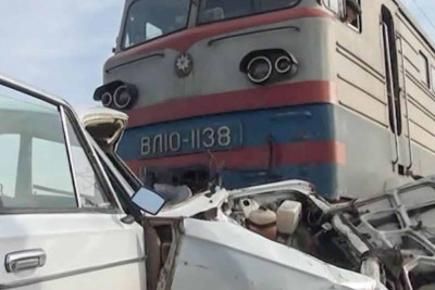 Bakıda qatar avtomobillə toqquşub