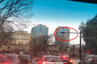 Yasamalın daha bir əsas küçəsində işıqfor işləmir