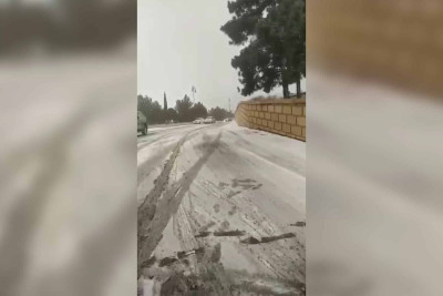 Dağüstü parkın ətrafında avtomobillərin hərəkəti dayanıb