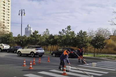 Keçən il Bakıda 288 piyada keçidi təchiz edilib
