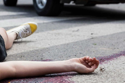 Binə qəsəbəsində avtomobil piyadanı vurub