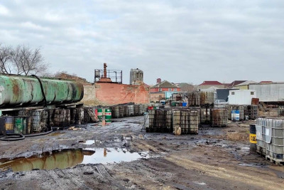 Bakıda qanunsuz neft məhsulları satılır