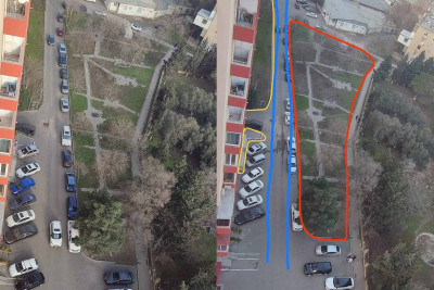 Nizami rayonunda məhəllədə baxımsız qalan parka nəzarət edən yoxdur