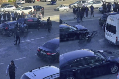 Babək prospektində 3 avtomobil toqquşub