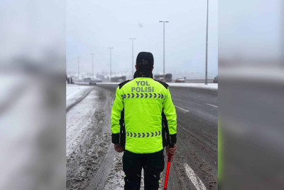 Bakı-Sumqayıt yolunda zəncirvari qəzalara görə hərəkət iflic olub