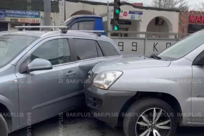 Badamdar qəsəbəsində yol qəzası baş verib