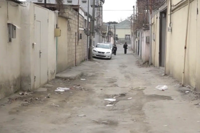 Keşlədə yeraltı kommunal işlər iki ildir aparılır: sakinlər isə asfalta həsrət qalırlar