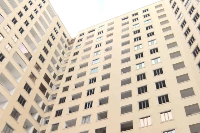 17 mərtəbəli binanın 1000 dərdi: sakinlər evə köçdükləri andan kommunal problemlərini həll edə bilmirlər