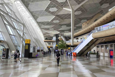 Bakı aeroportunda bir nəfər öz damarlarını kəsib