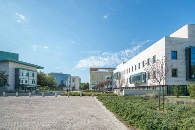 ADA Universitetinin yeni kampusu tikiləcək