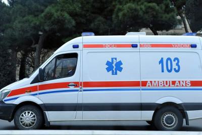 Bakıda küləkli hava səbəbindən xəsarət alanlar var