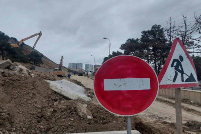 FHN-in rəsmisi: “Bakıda zəlzələdən sonra yaranmış qırılmalarda tikinti aparılmır”