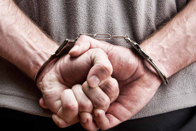 Sabunçuda 10 evdən oğurluq edən şəxslər tutulublar
