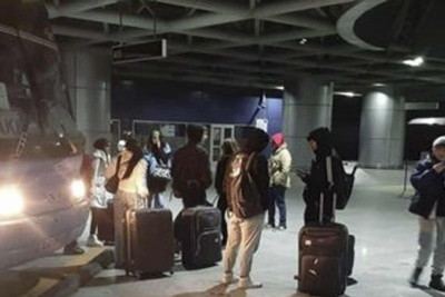 Türkiyədən təxliyə edilən Azərbaycan vətəndaşlarının olduğu 3 avtobus Bakıya gəlib