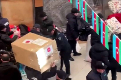 “Sədərək” TM-də də humanitar yardım toplanılır: 3 TIR Türkiyəyə göndərilib